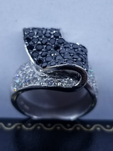 Black and white Round  Diamond Ring, 1.01 Carat Diamond Ring,14K Ring 4.8gr, Whi