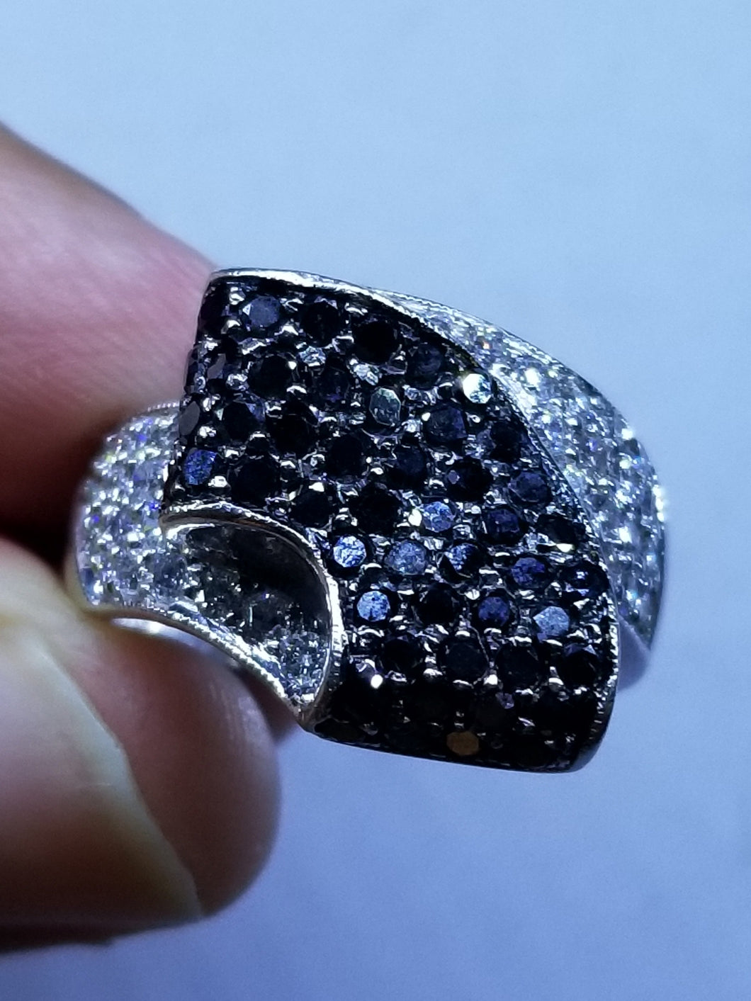 Black and white Round  Diamond Ring, 1.01 Carat Diamond Ring,14K Ring 4.8gr, Whi