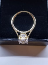 1 Carat Diamond,Center .70, wedding ring,10K yellow Gold,Size 7
