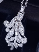 Diamond Pendant 1.10 Ct,14K 3.76gr White Gold Necklace with chain.